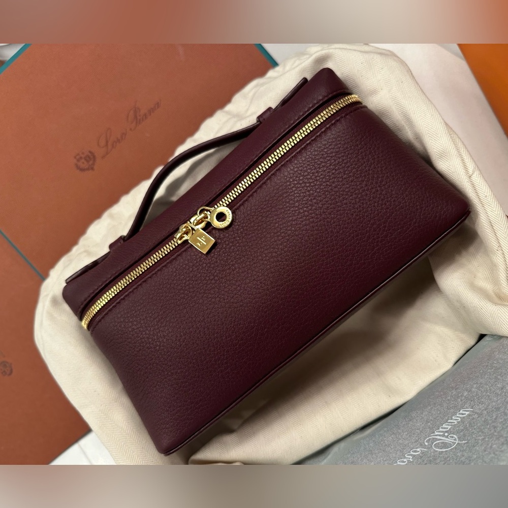 Loro Piana Extra Pocket Pouch L19